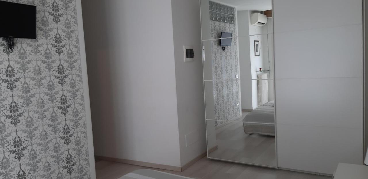 Manzoni Residence Como Zewnętrze zdjęcie