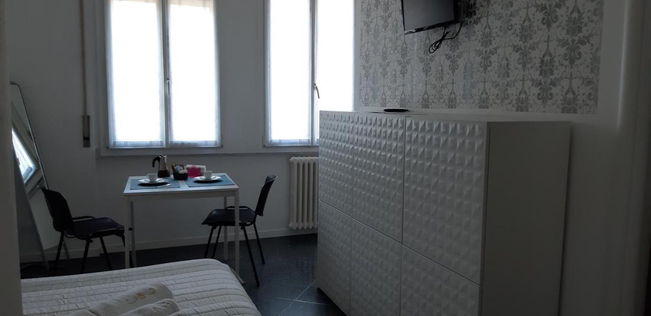 Manzoni Residence Como Zewnętrze zdjęcie