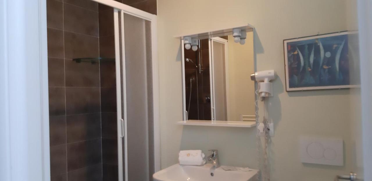 Manzoni Residence Como Zewnętrze zdjęcie